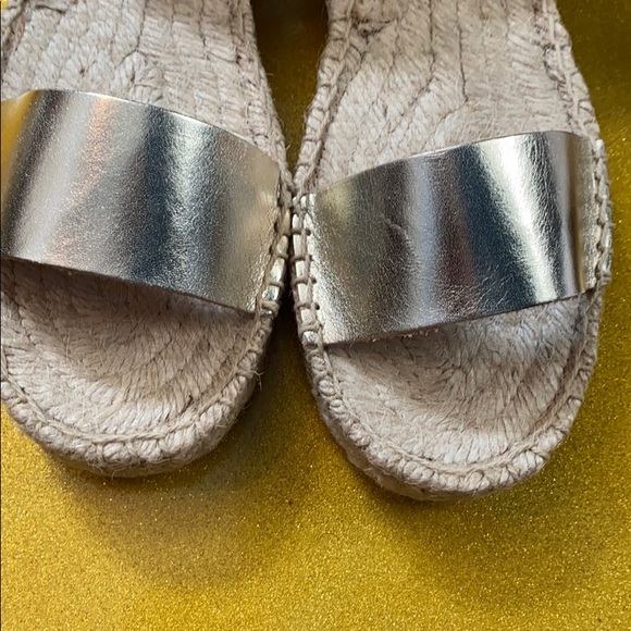 Soludos Cadiz sandal leather platinum new w/ box - Picture 6 of 6